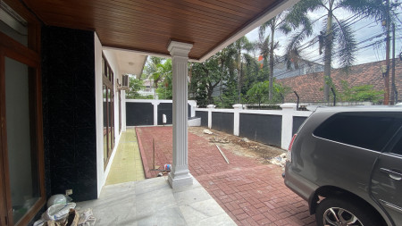 DIJUAL RUMAH SIAP HUNI, KEMANG, JAKARTA SELATAN