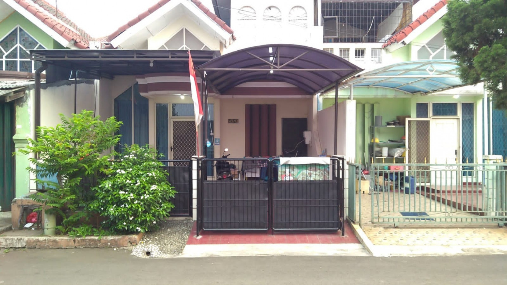 Rumah sederhana 1,5 Lantai di Taman Modern Cakung Jakarta Timur