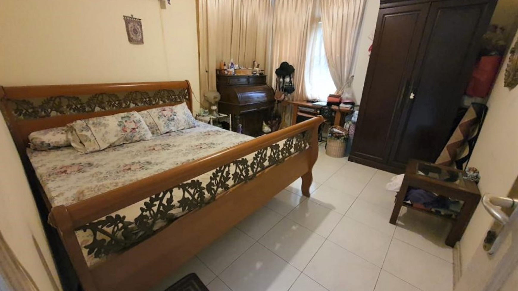 Dijual Rumah strategis di River Park, Bintaro Jaya Sektor 8