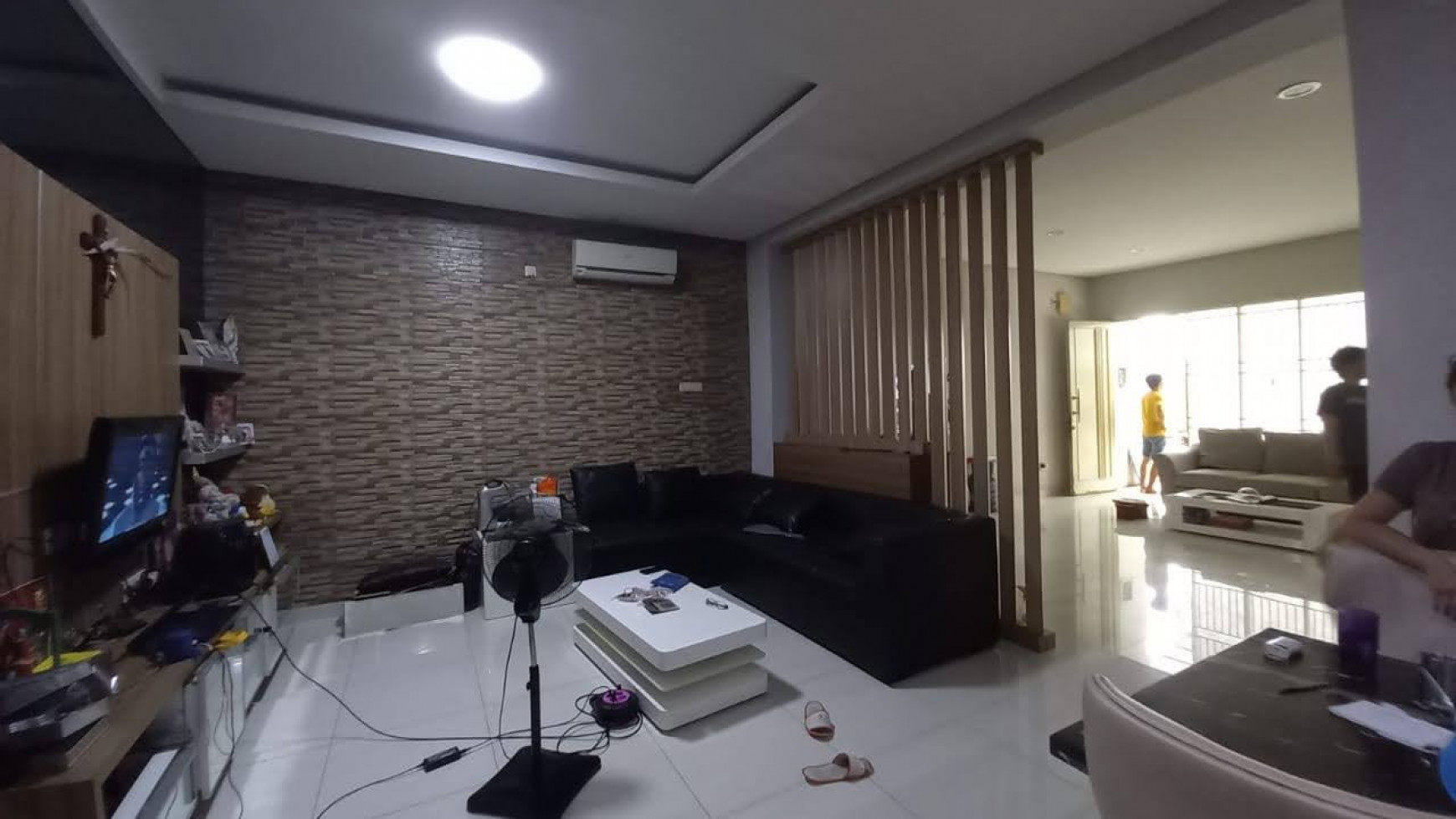 Rumah Bagus 3 Lantai ,Harga nego do Golf Lake Residence Cengkareng Jakarta Barat