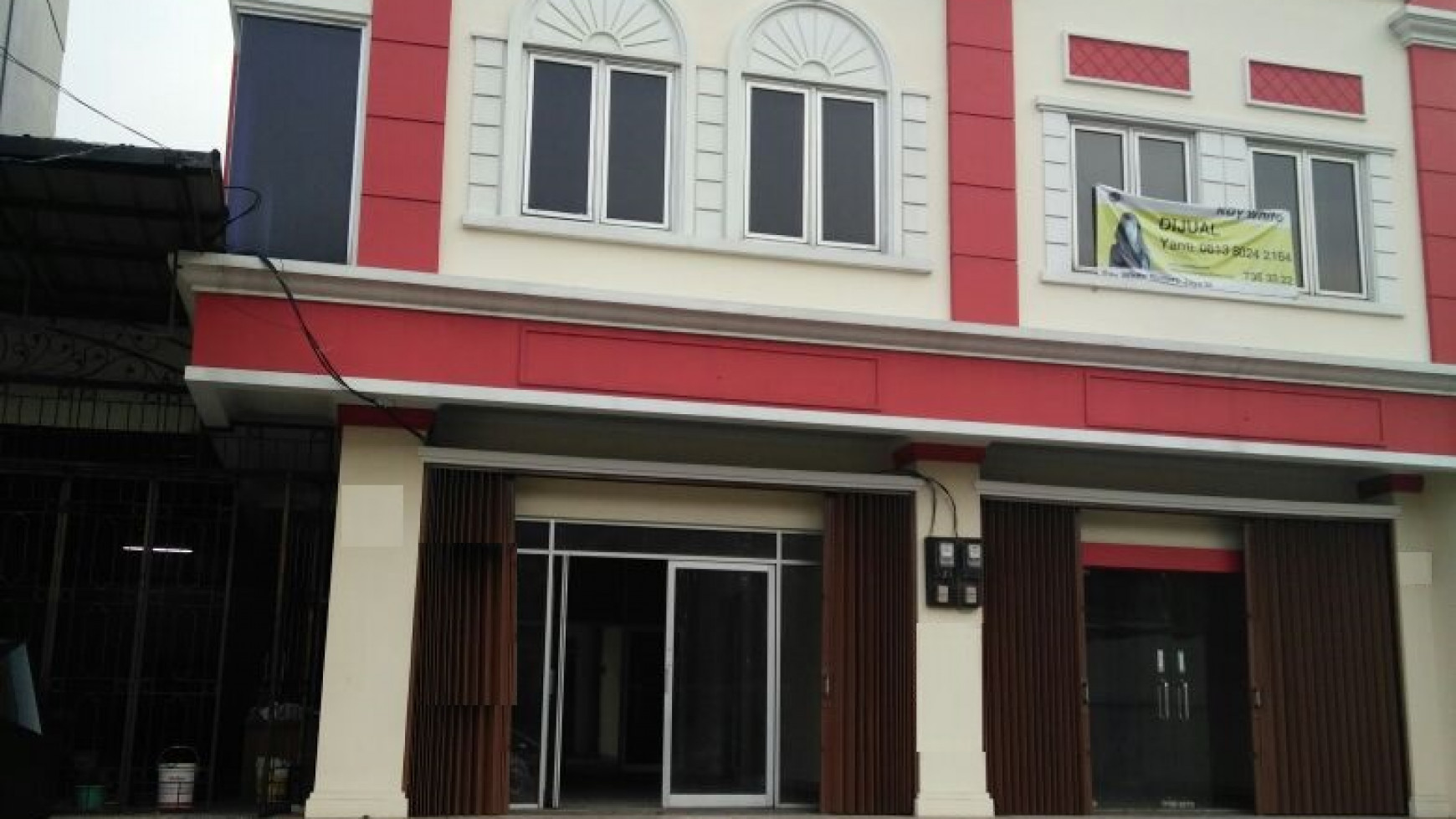 Ruko/Gedung Serbaguna di Pinggir Jalan Kesehatan Jaksel..