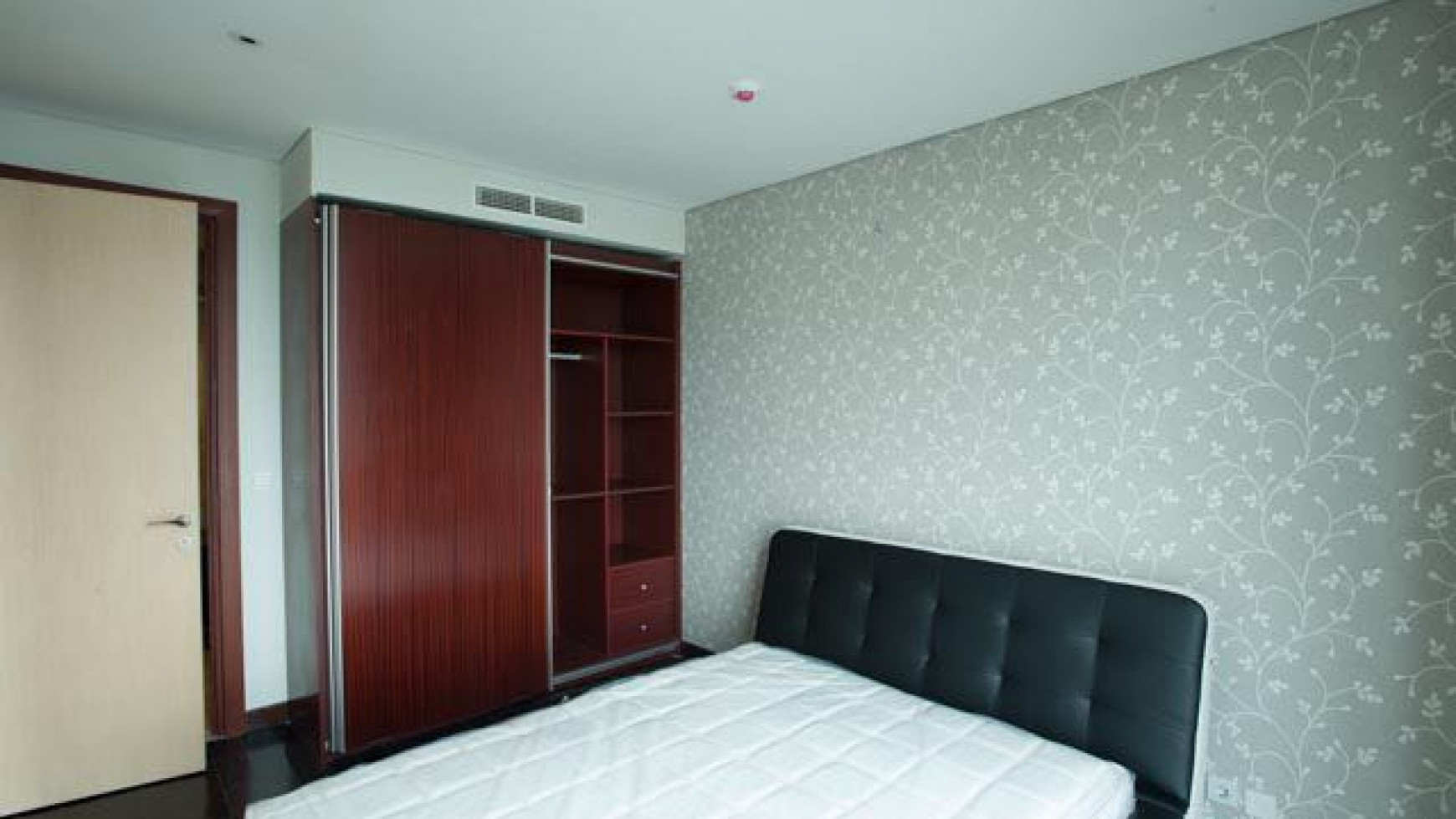 Apartemen LUX, mewah di dharmawangsa