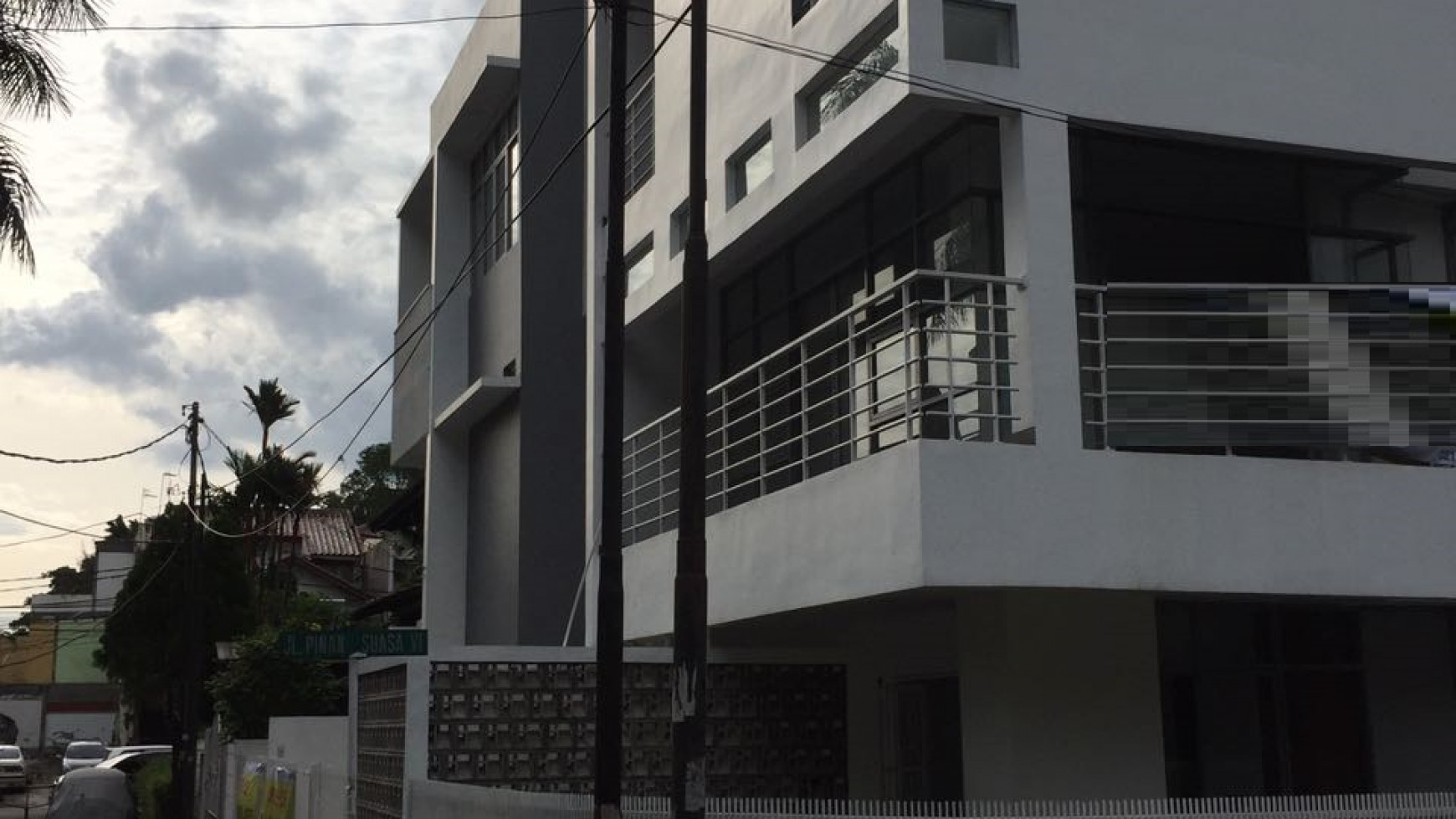 Rumah minimalis di Pondok Indah Jakarta Selatan