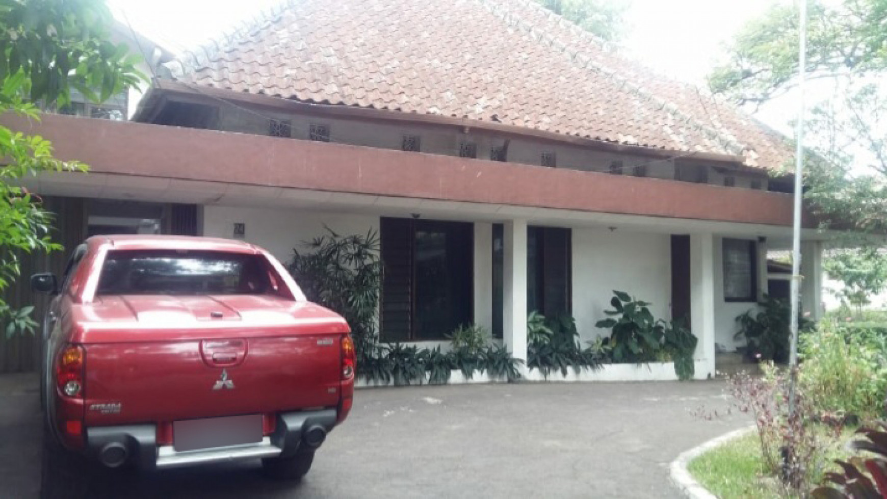 Rumah Klasik di Tengah Kota Bandung