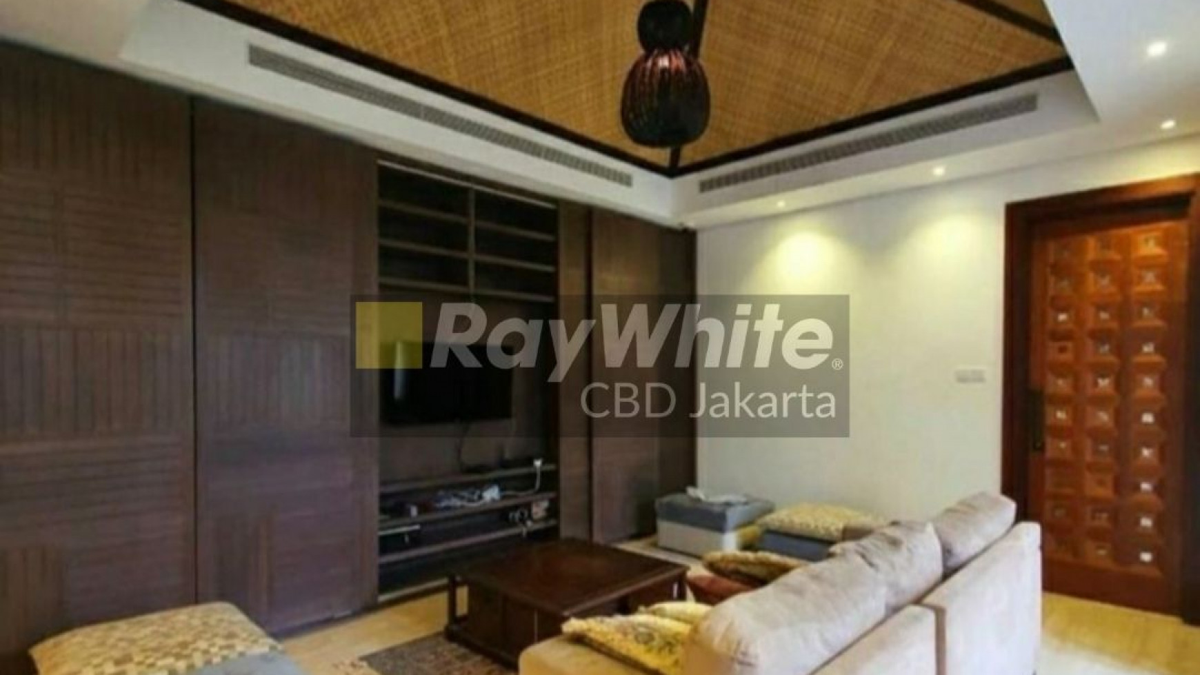 Rumah Tropical Modern Cantik