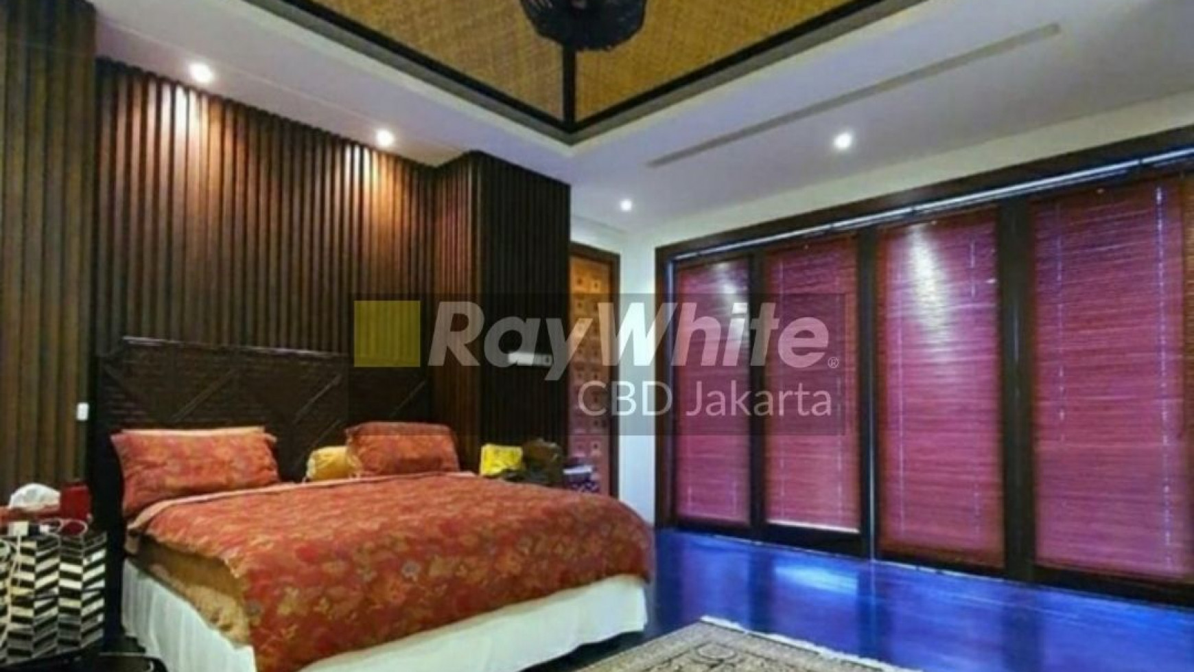 Rumah Tropical Modern Cantik