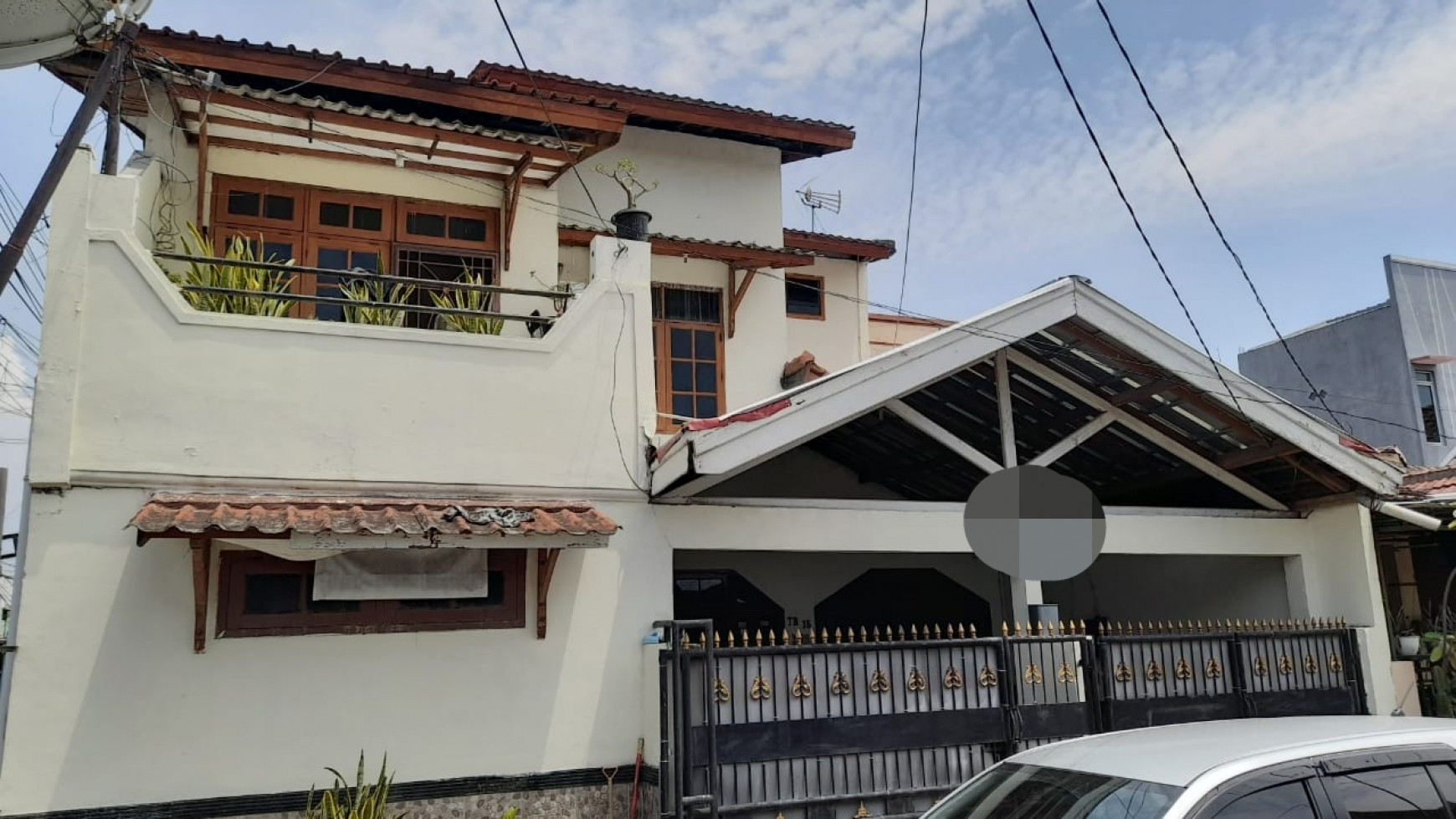 Rumah Besar Hook Murah  Siap Huni  di Harapan Indah Bekasi 