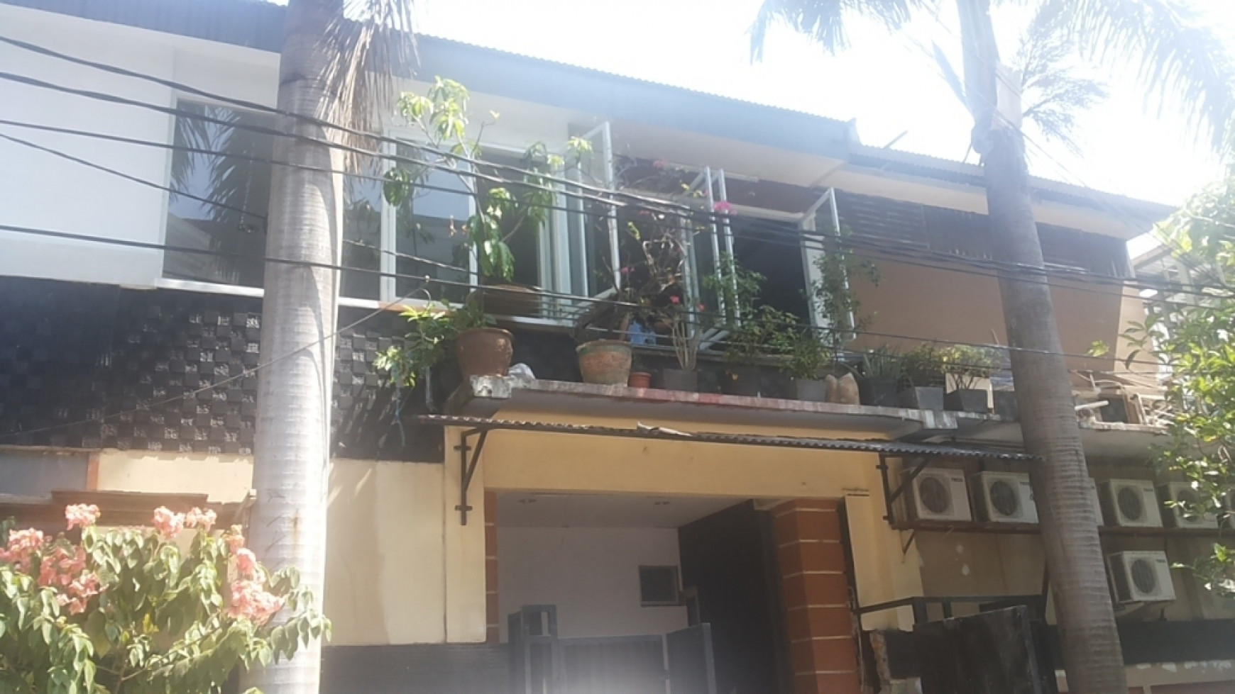 Rumah Strategis, cocok untuk usaha di pinggir jalan utama kelapa gading