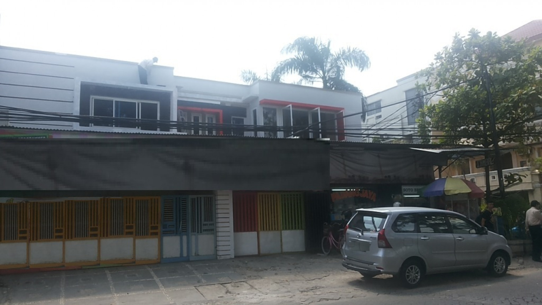Rumah Strategis, cocok untuk usaha di pinggir jalan utama kelapa gading