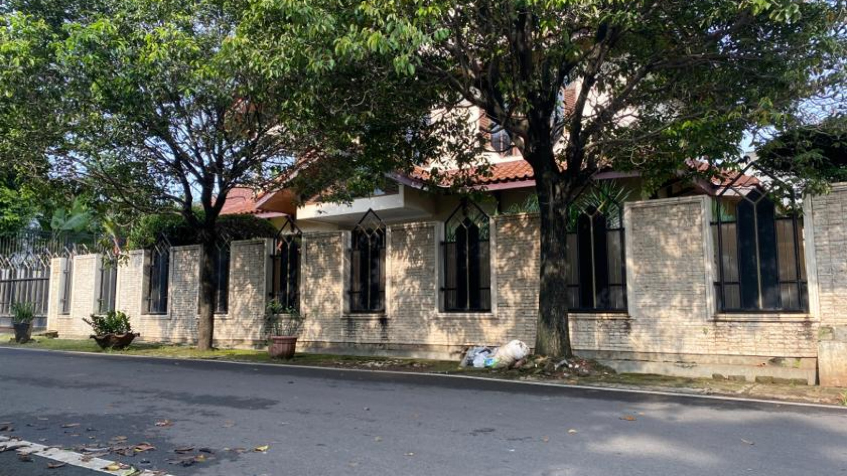 Rumah Lux siap huni di duren sawit jakarta