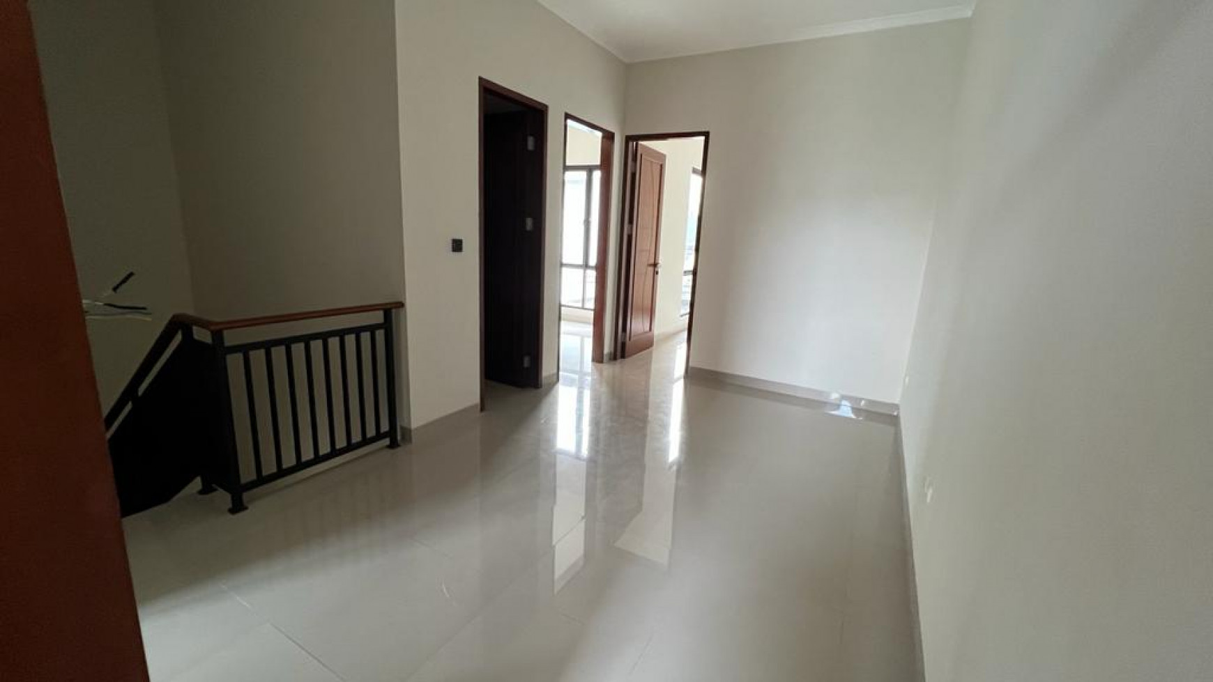 Rumah Baru Eastern Cosmo The Icon