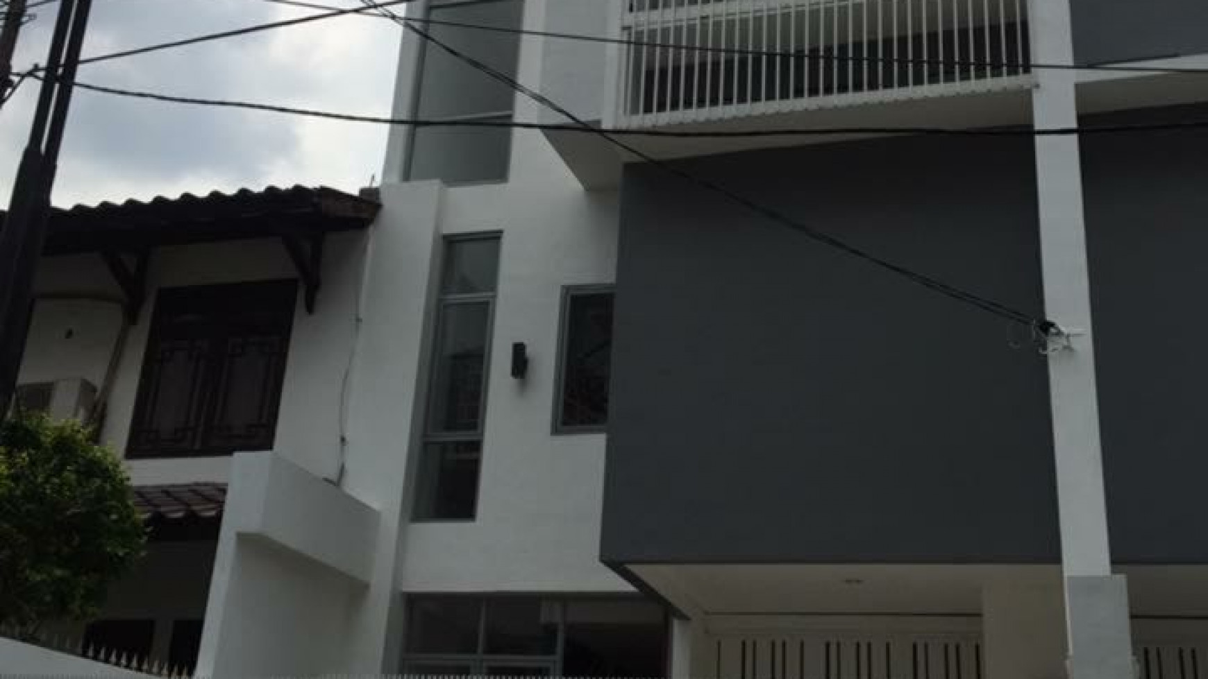 Rumah minimalis di Pondok Indah Jakarta Selatan