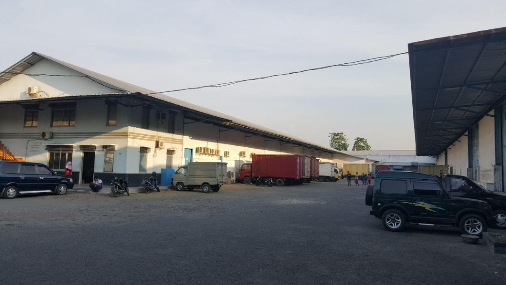 Gudang ,lokasi strategis, jalan lebar di Cirebon