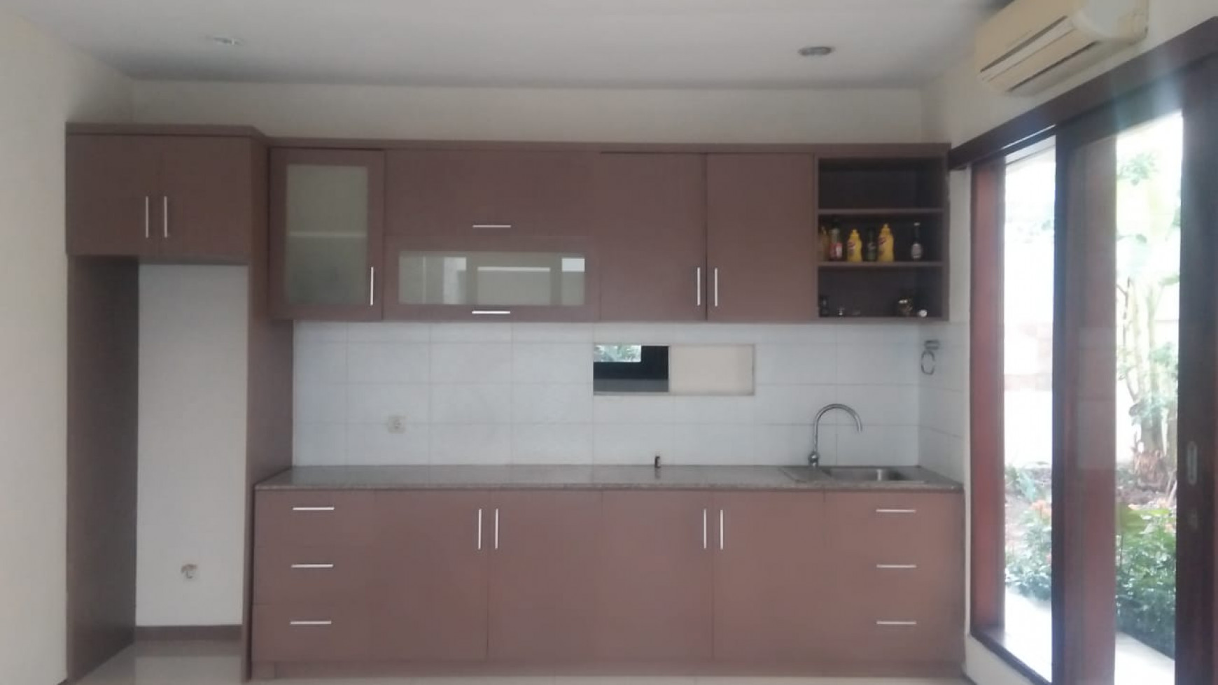 Dijual Rumah dalam Cluster Casamora Belakang Citos , Cilandak Jaksel