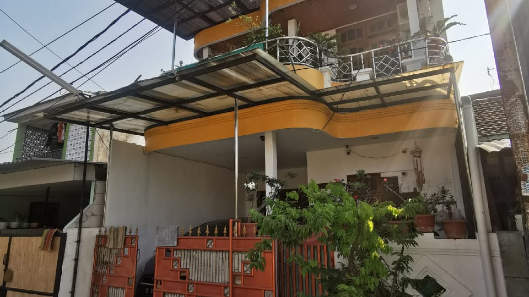 Dijual Rumah 2 lantai di Perum Villa Gading Baru, Bekasi