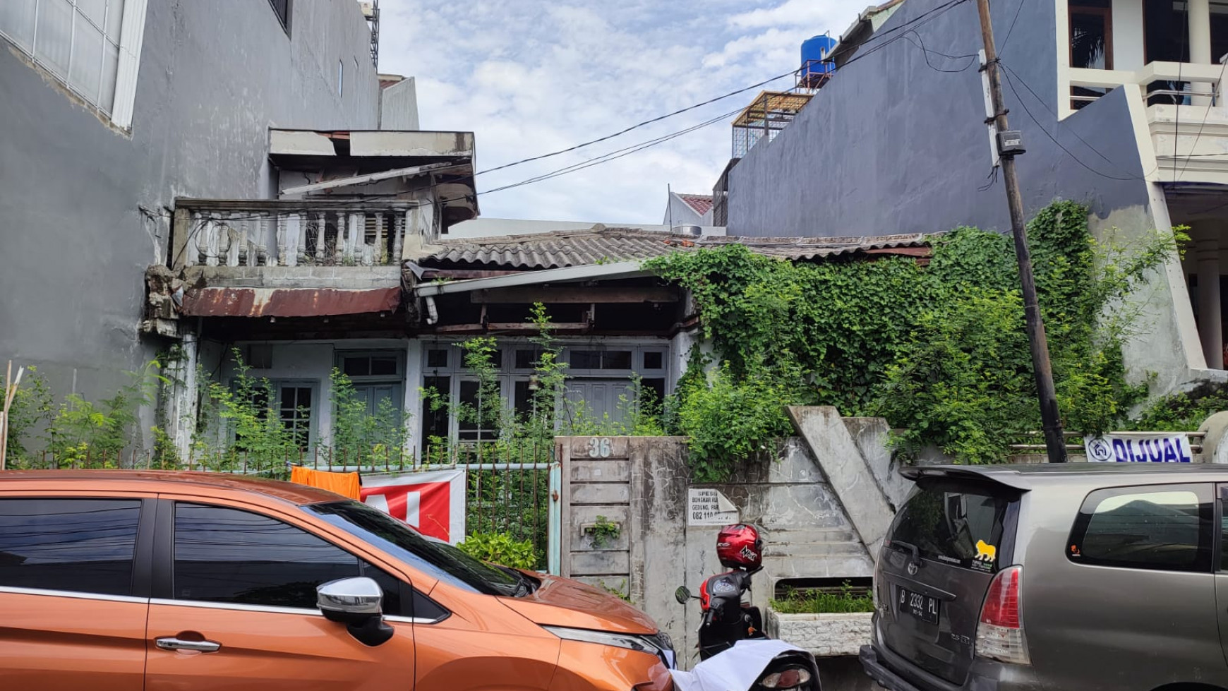 Rumah Tua Hitung tanah, Murah Lokasi Ok di Pluit Jakarta Utara