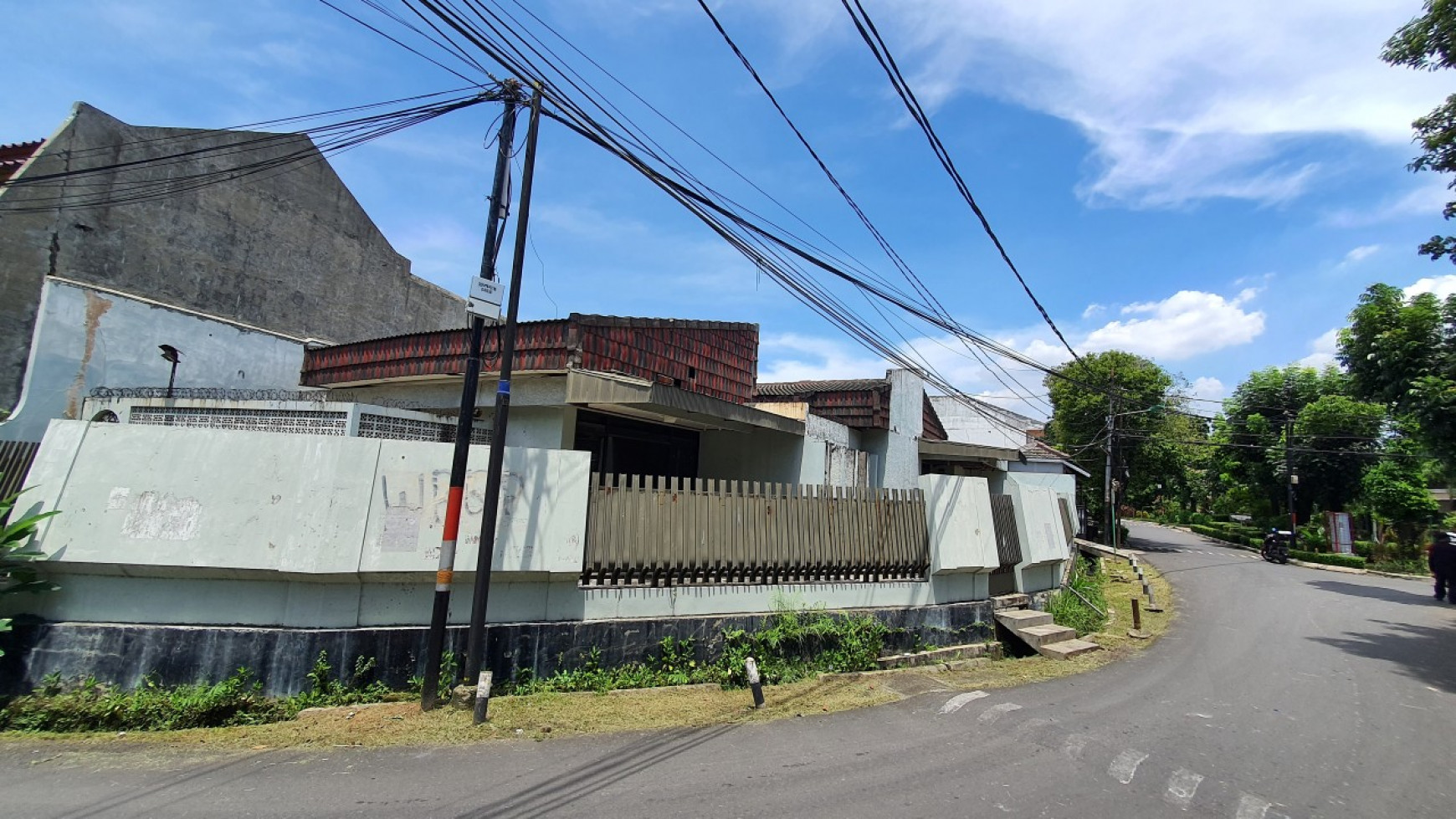 Rumah Cipinang Elok Luas 449m2