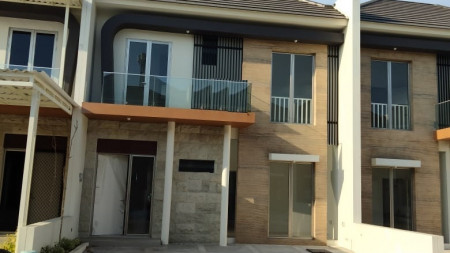 Rumah 2 lantai di Greenland, Baratnya Surabaya