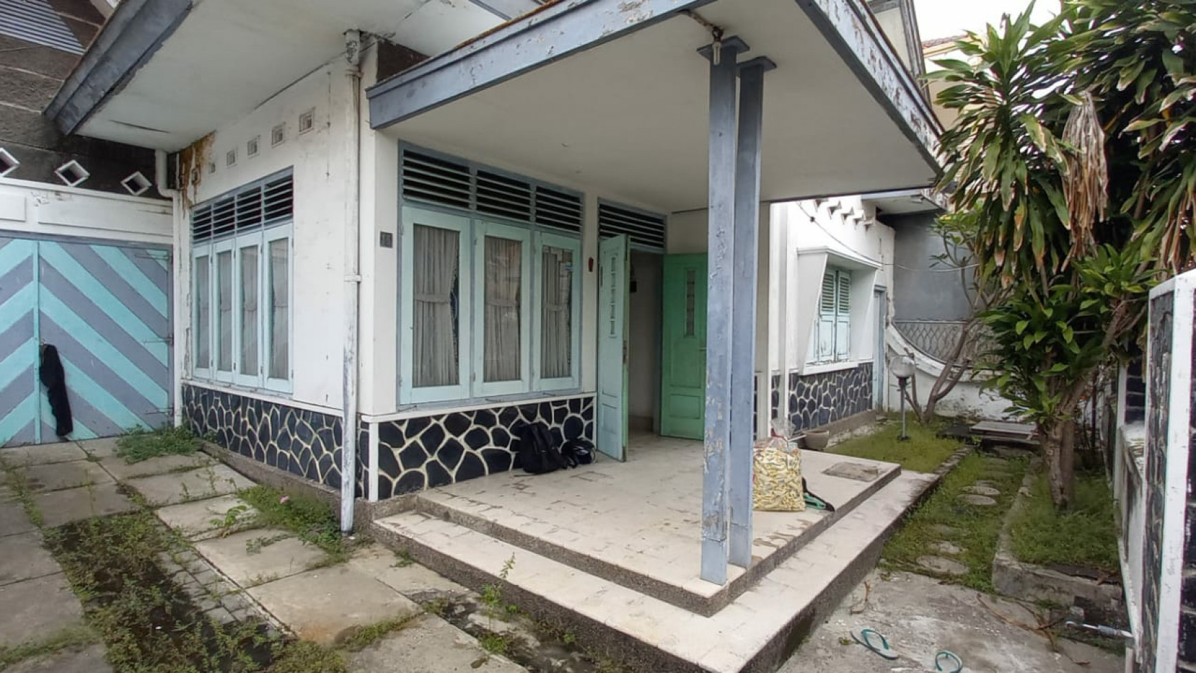 Dijual Rumah Jalan Rangkah - Tambaksari - Surabaya - TerLUAS 420 m2 - SHM - MURAH hitung Rp.6,5jt/m2