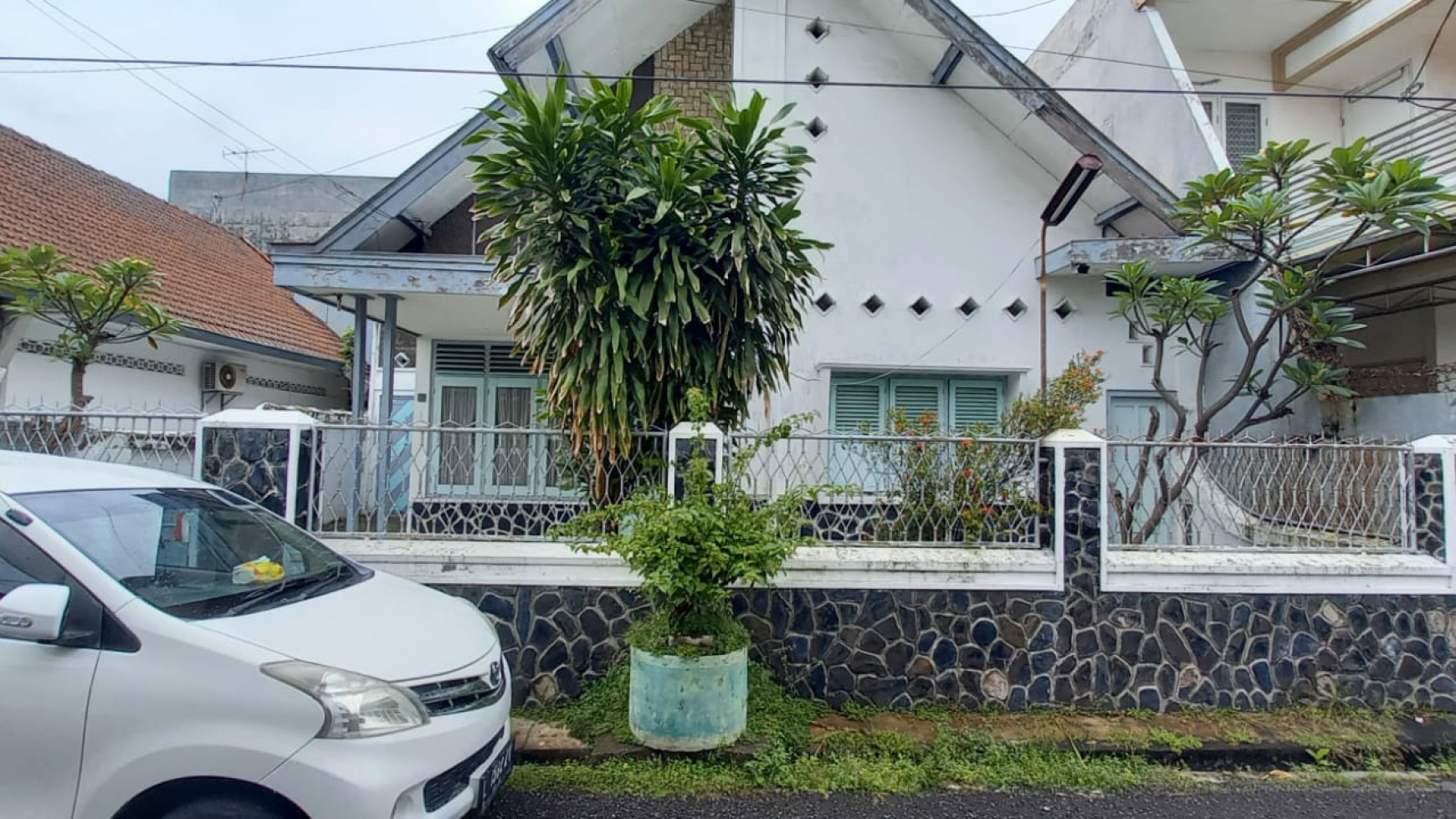 Dijual Rumah Jalan Rangkah - Tambaksari - Surabaya - TerLUAS 420 m2 - SHM - MURAH hitung Rp.6,5jt/m2