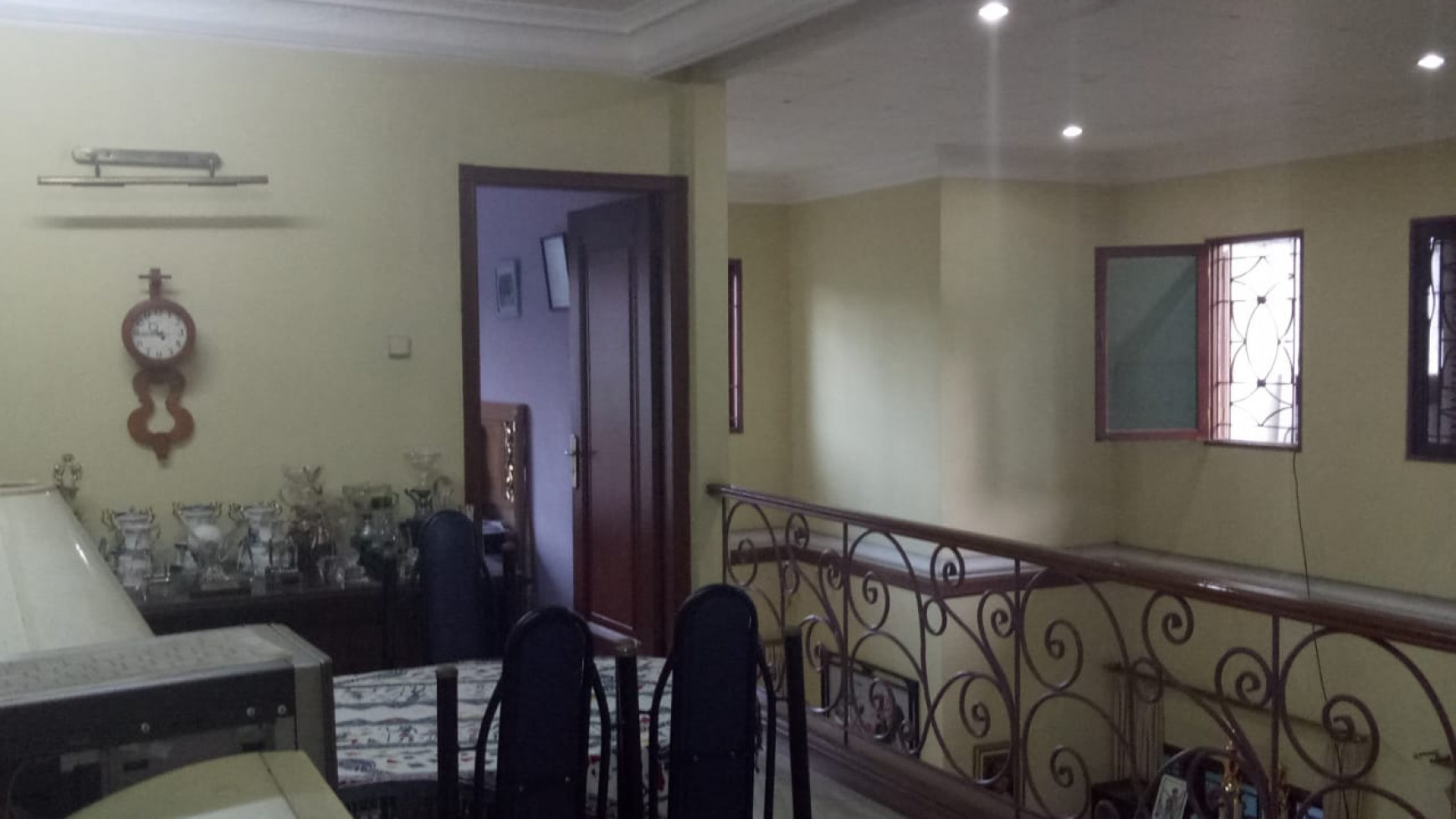 Dijual rumah di cinere