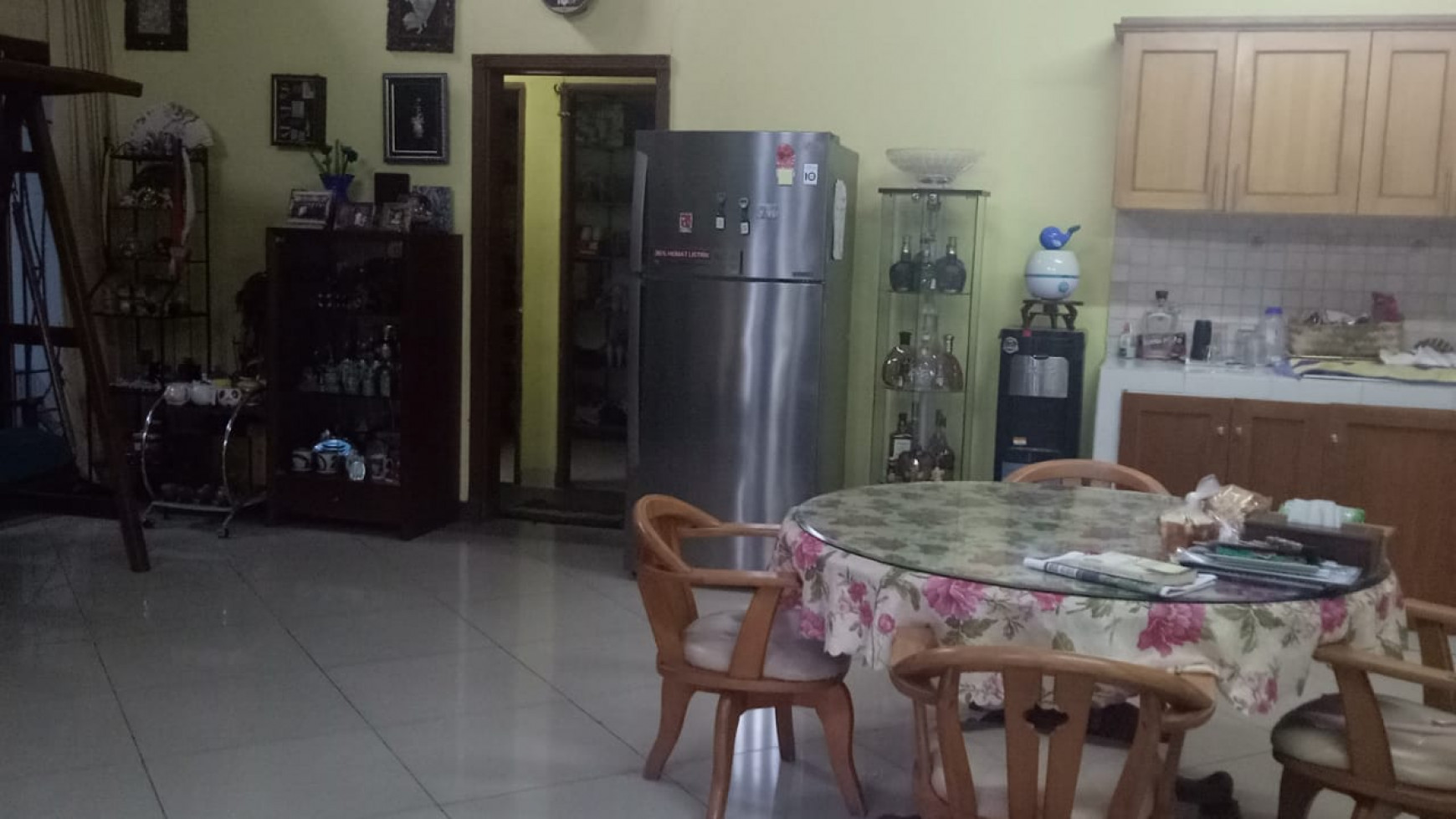 Dijual rumah di cinere