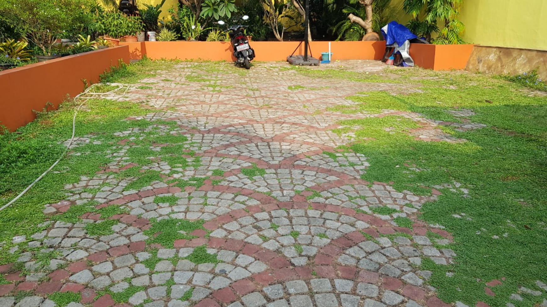 Rumah asri dalam komplek di cipete jaksel dekat abuba