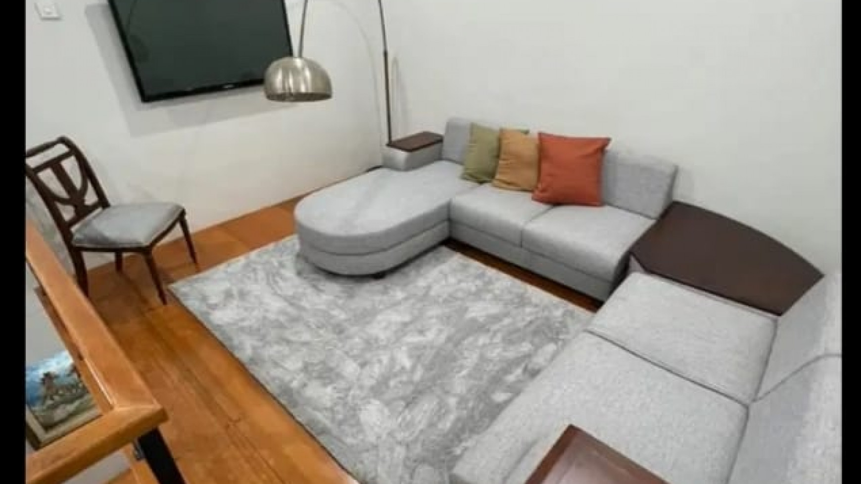 Rumah bergaya classic French style Brand new Foresta BSD