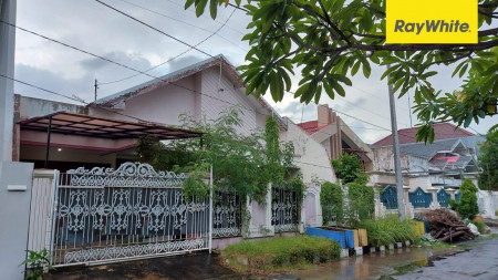 Rumah di Dharmahusada Utara, Dekat Galaxy Mall Surabaya