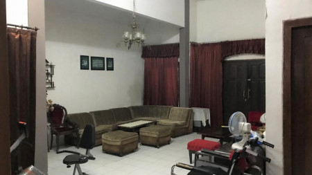 Dijual Rumah Hook di Perum Griya Shanta, Malang