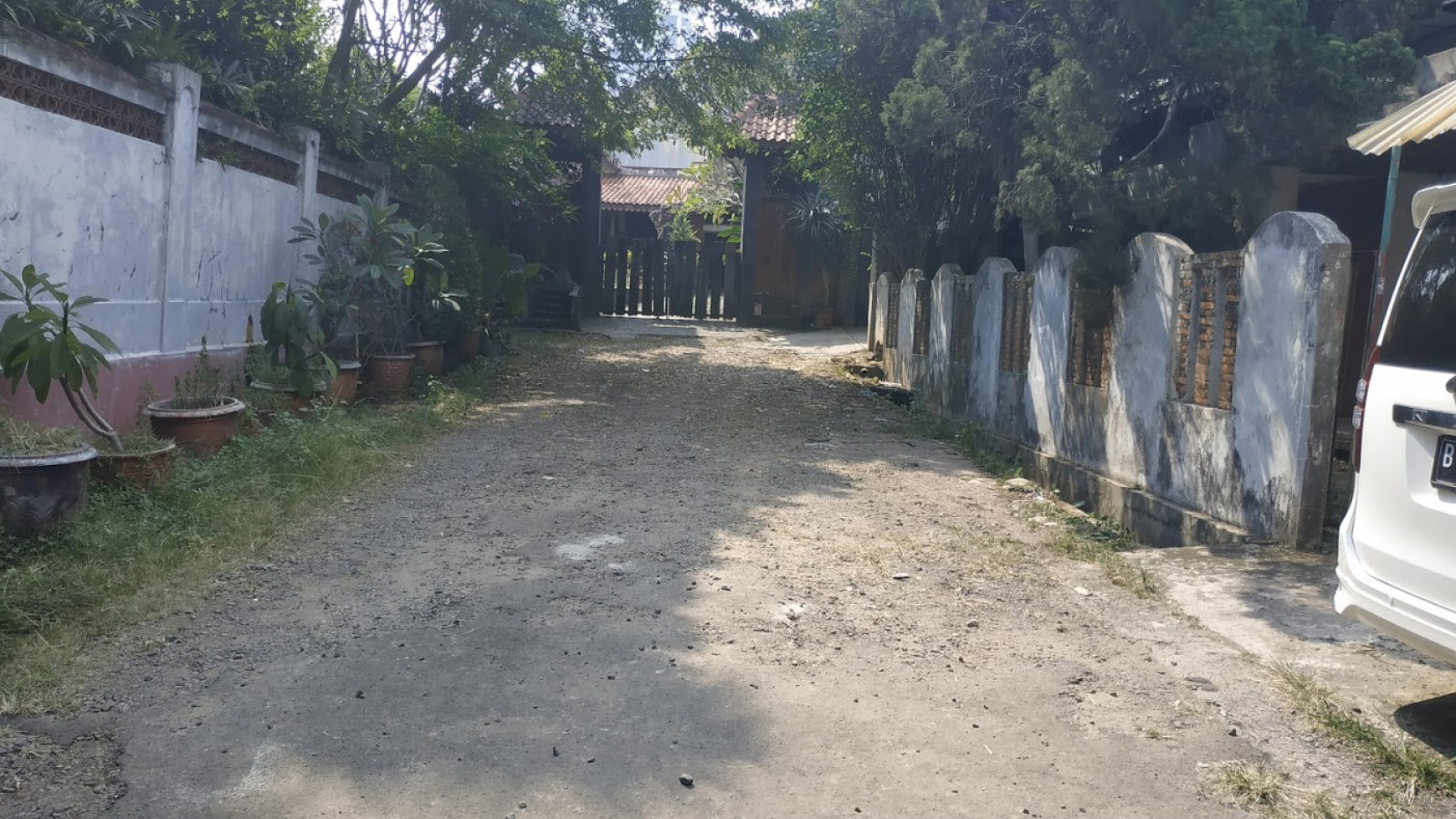 Dijual rumah hitung tanah Saraswati Cipete Jakarta Selatan