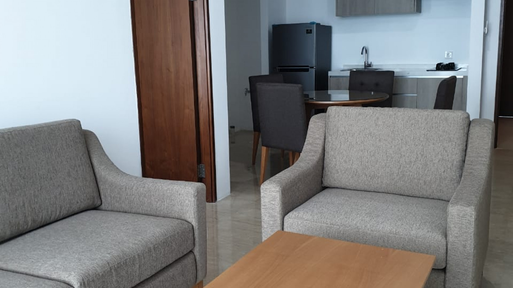 Sale  Veranda Residence 1 bedroom high floor Jakarta Barat