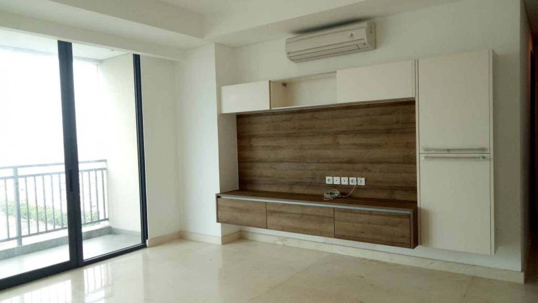 Reasonable semi furnished The WANG Residence 3 bdr saleh