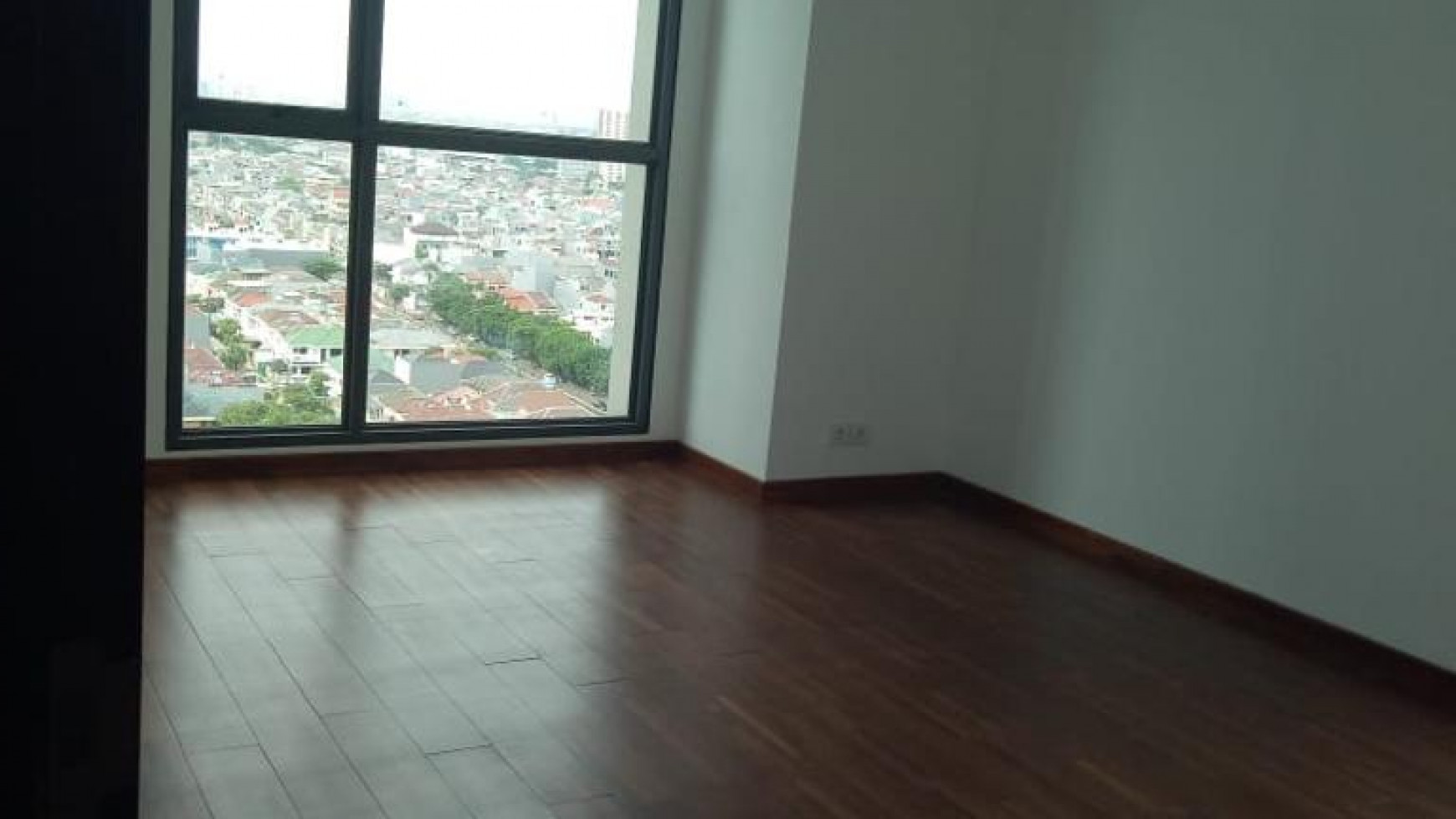 Reasonable semi furnished The WANG Residence 3 bdr saleh