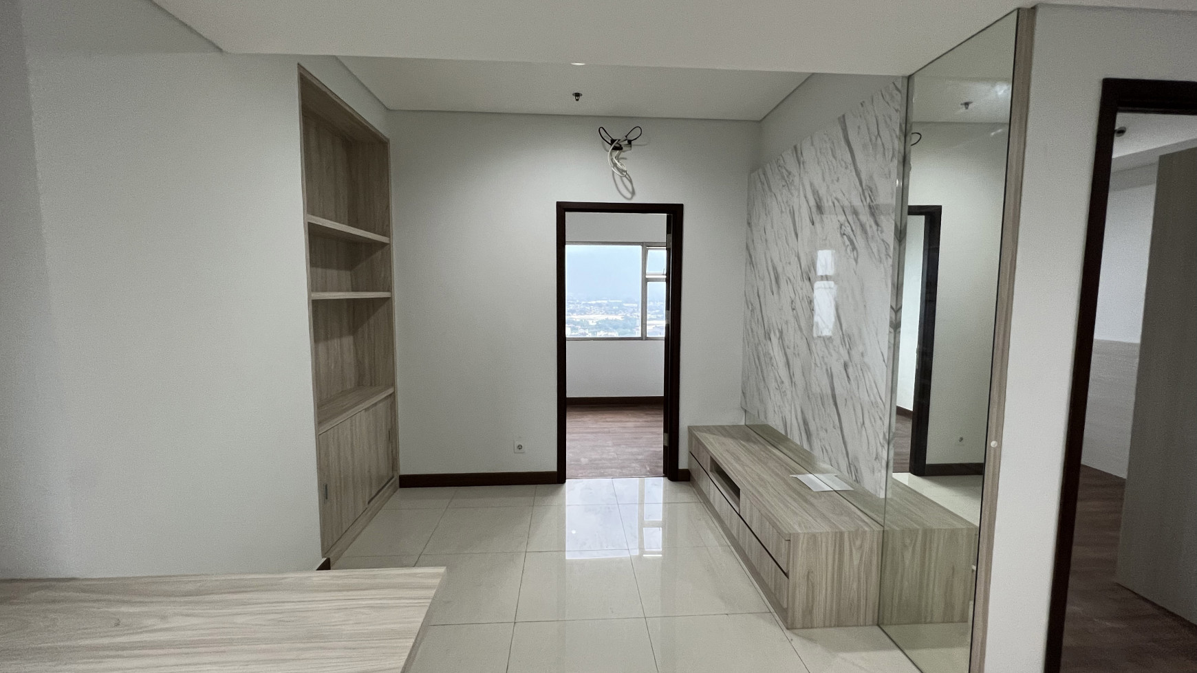 Disewakan Apartemen Spring Wood, Serpong, Type 2 BR, Semifurnished