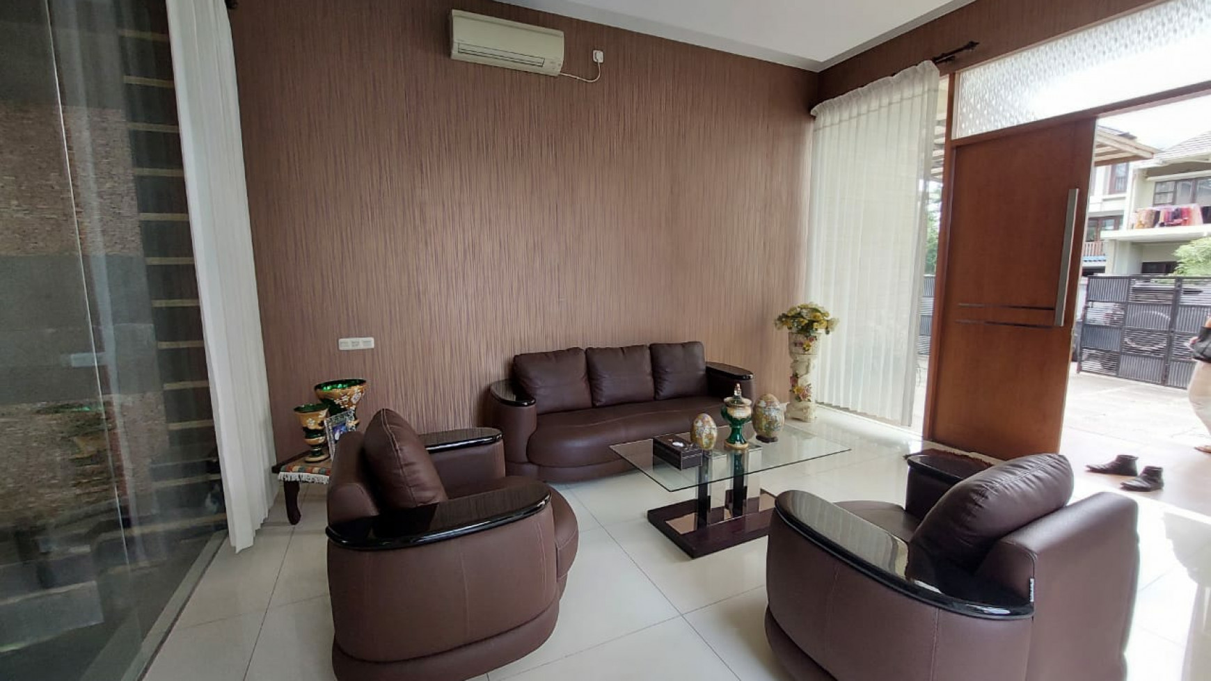 Dijual Rumah Royal Residence Wiyung Sby TerLUAS 678 m2 - K.Tidur 7+2 plus PAGAR