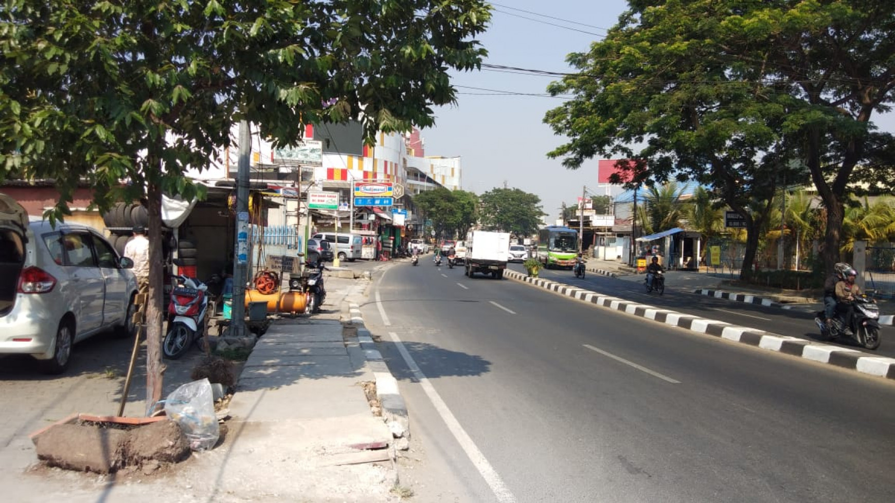 Dijual murah ruko strategis di Jalan raya merdeka cimone jaya karawaci tangerang