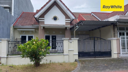 Rumah di Delta Pelangi, Sidoarjo