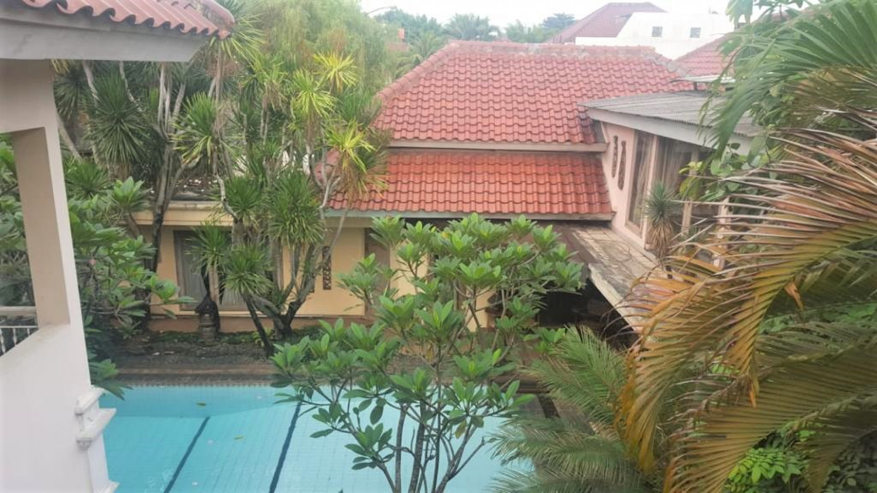 Dijual Rumah ada Pool di River Park, Bintaro Jaya