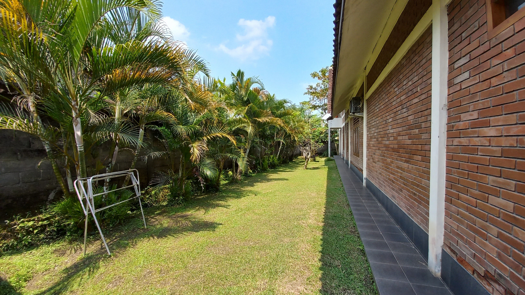 Rumah Dengan Konsep Villa Tropis View Gunung Merapi Turi Sleman