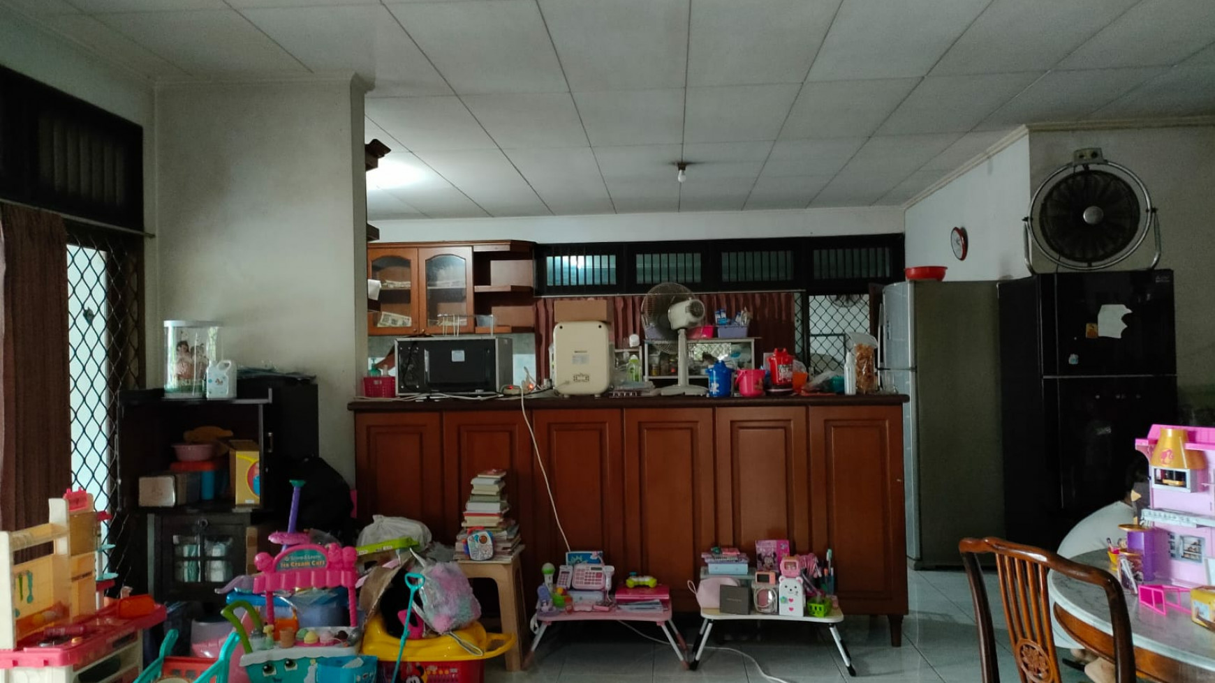 Bagus Banget Rumah Hoek Parkir Luas Jalanan Lebar Kayu Putih Hub: 0817 0120 620