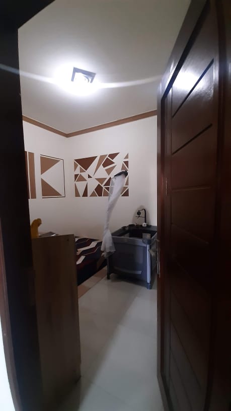 Rumah Rapih 1,5 Lantai ,Harga Murah ,Nego di Bintara Bekasi