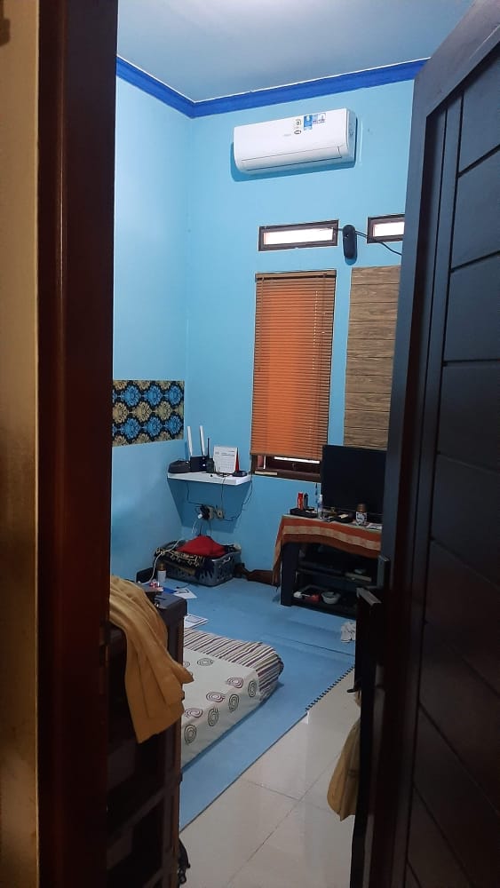 Rumah Rapih 1,5 Lantai ,Harga Murah ,Nego di Bintara Bekasi