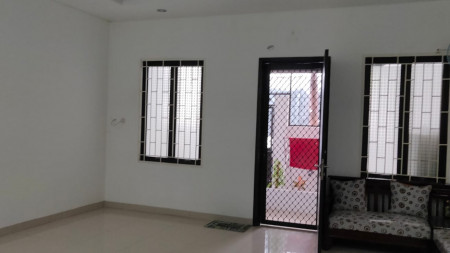 Rumah 1,5 Lantai Murah , Lokasi strategis ,Fully Furnished di Kelapa Gading