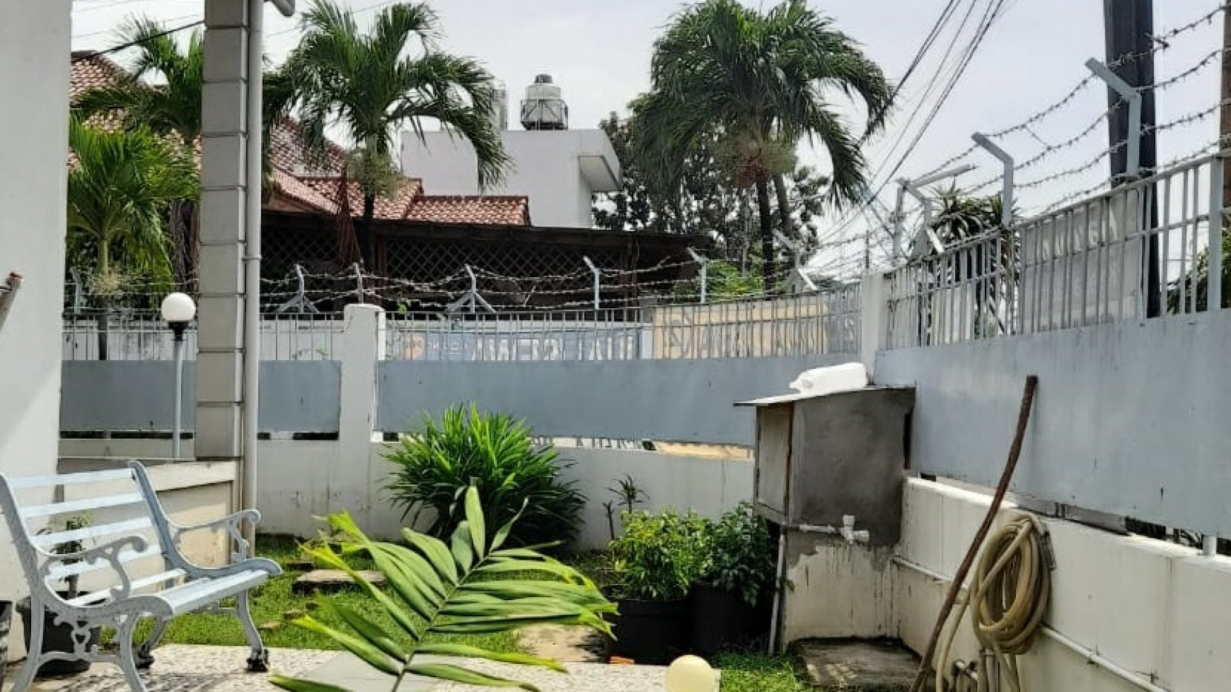 MURAH Rumah 300m2 Bebas Banjir Jalan Lebar di Hook Kayu Putih Hub: 0817 0120 620