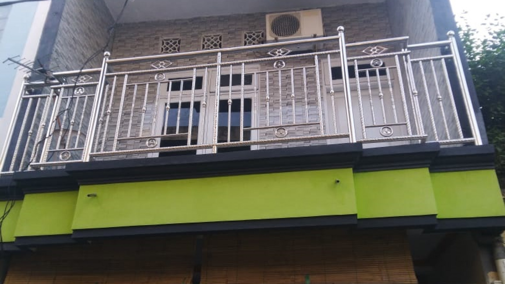 Rumah 3 lantai di Lebak Jaya Utara Rawasan, Surabaya