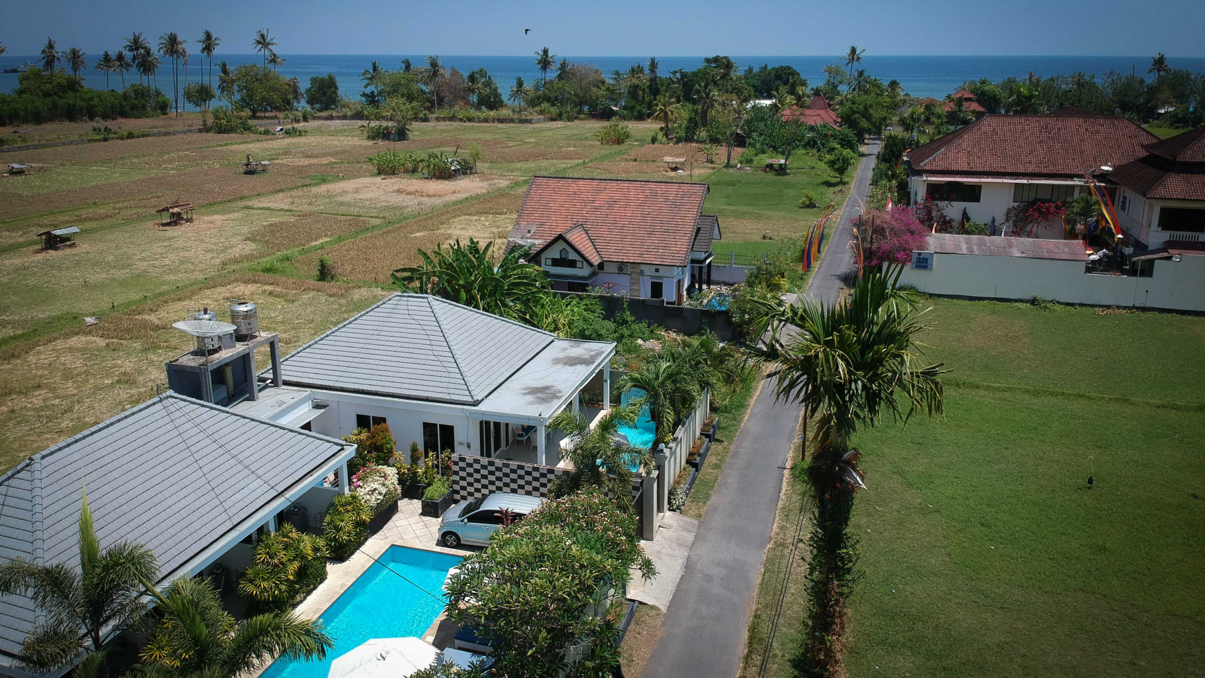 Lovely villa in  central Lovina only 200 meters from the beach