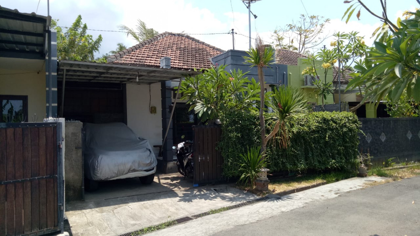 House for sale near central Lovina