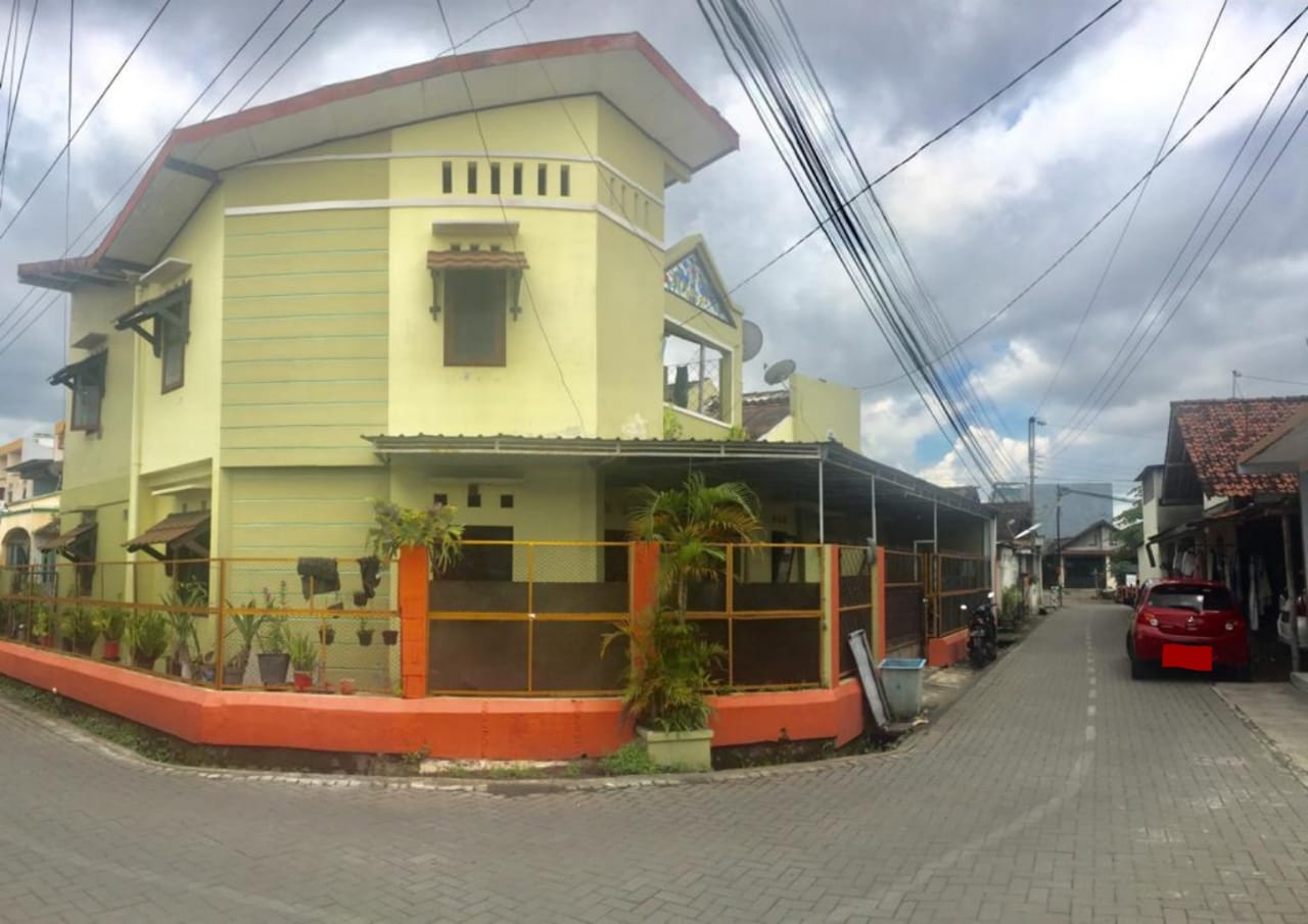 RUMAH KOST 14 KAMAR LOKASI STRATEGIS,  POGUNG LOR, DEKAT KAMPUS UGM, SLEMAN