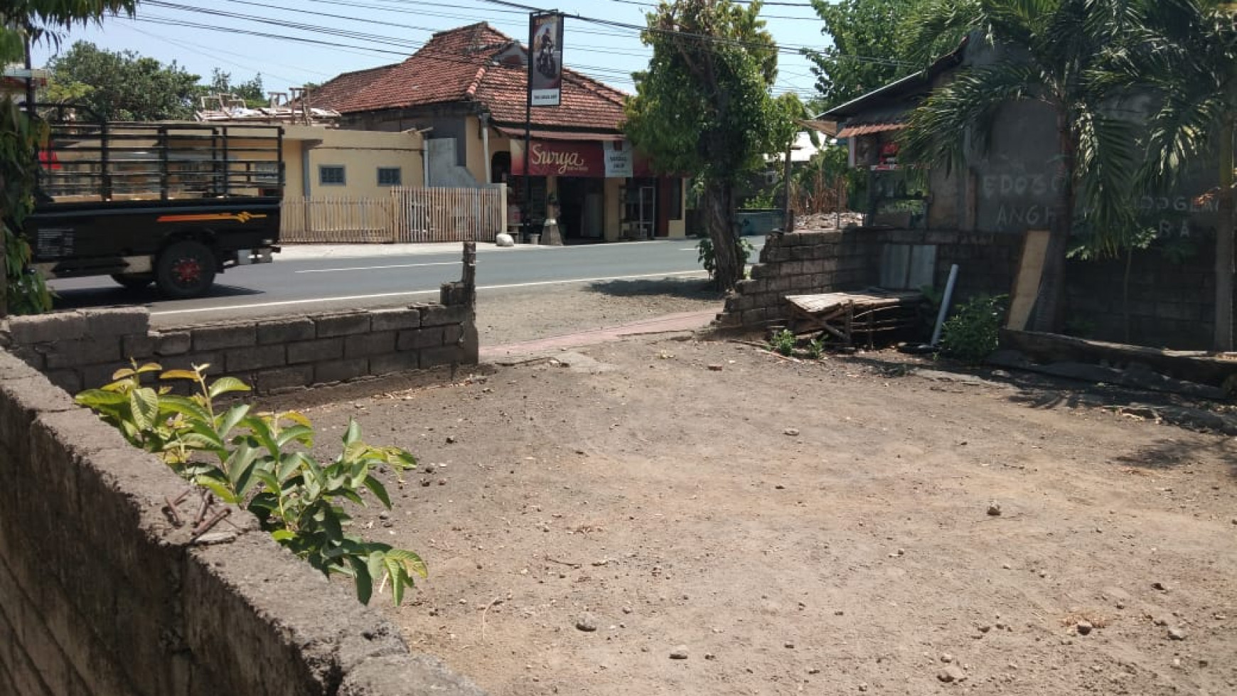 Land for sale main road Lovina